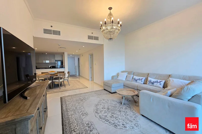 Top Location | Fully Furnished | Upgraded | VOT64040470204419113