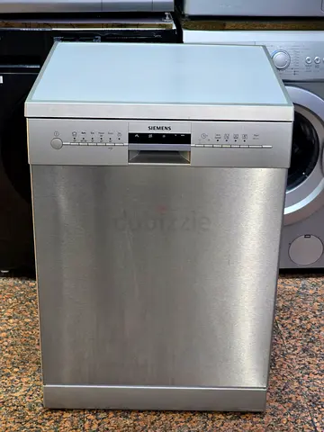 Seimens 3 Racks Dishwasher Excellent condition