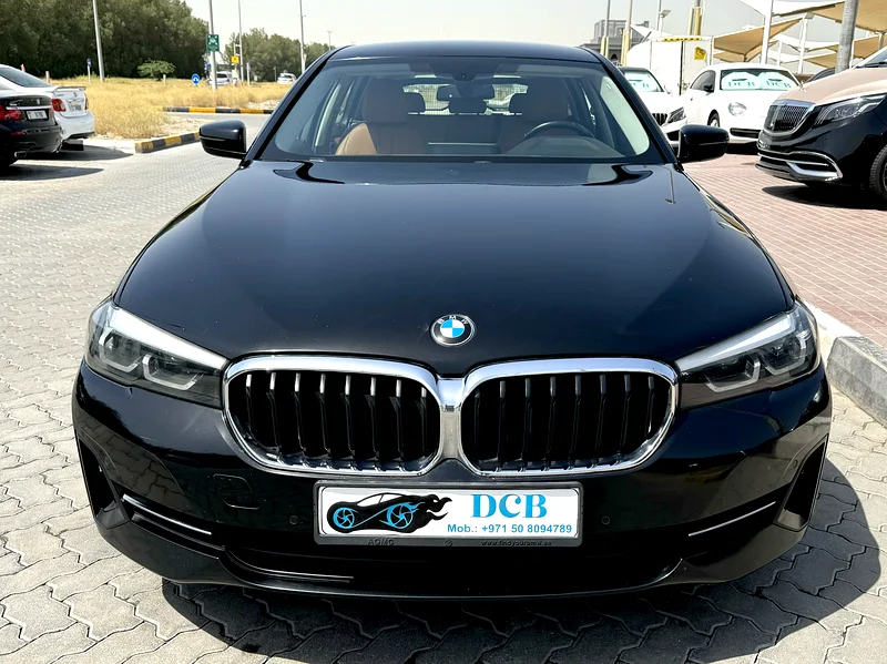 BMW 520i 2022 GCC HATCHBACK full option very good condition warranty 1 year from MP WARRANTY63228279250306112