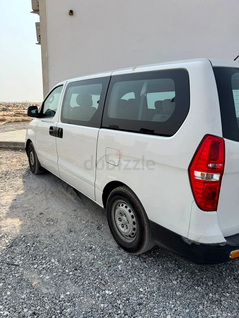هيونداي H1 حالة نظيفة جداً63406899718017114