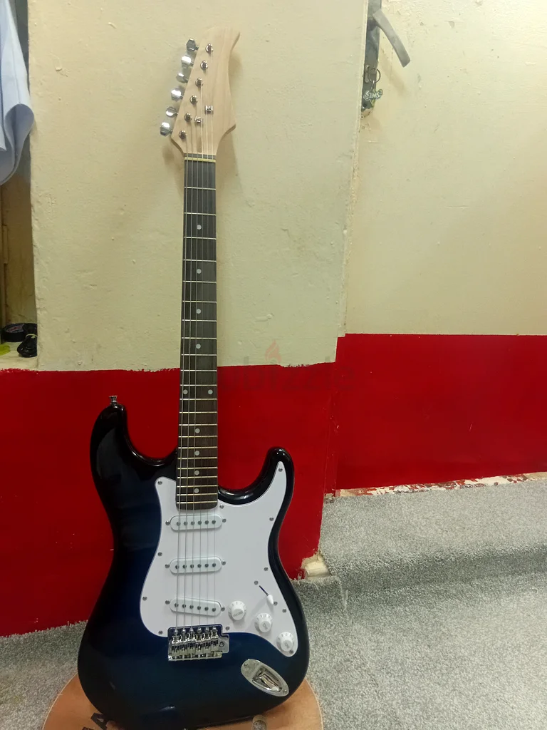 Stunning Blue Electric Guitar - Perfect for Beginners!63208864923907111