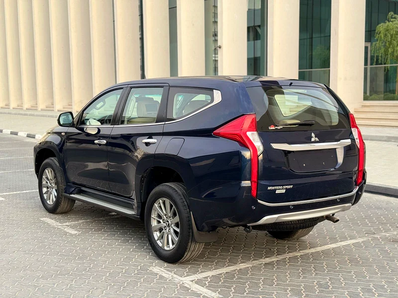 Mitsubishi Montero Sport 2017 GCC Full Service Agency Orginal paint63223819478018114