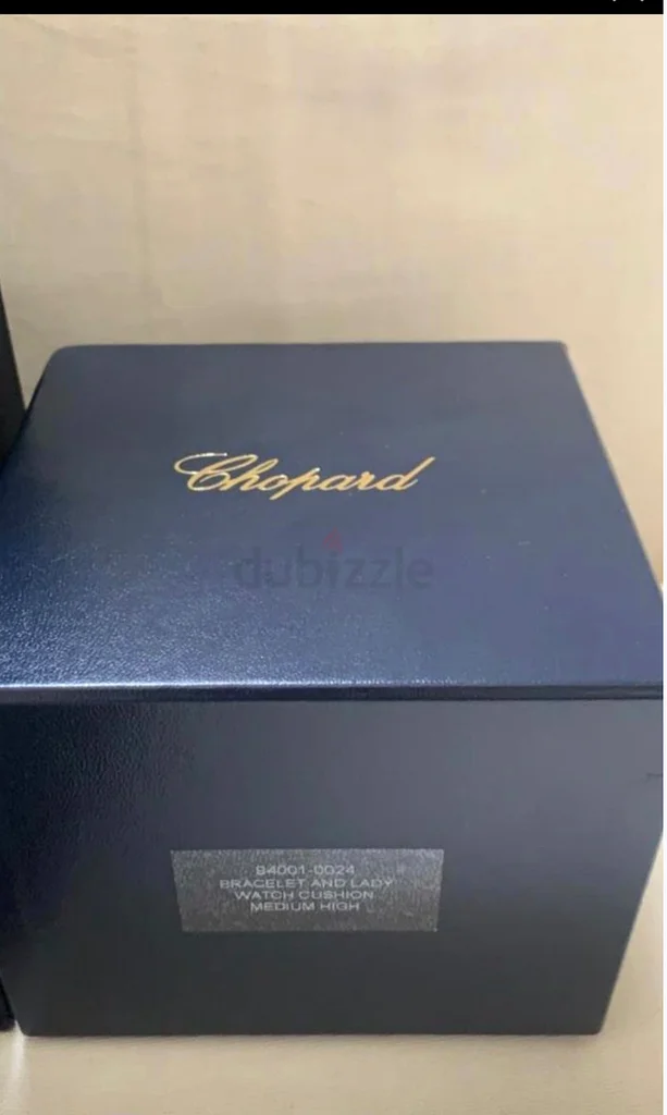 A new 40mm Chopard Imperial watch, suitable for both men and women, is currently rare and almost discontinued, comes with all original accessories.63201692190723111
