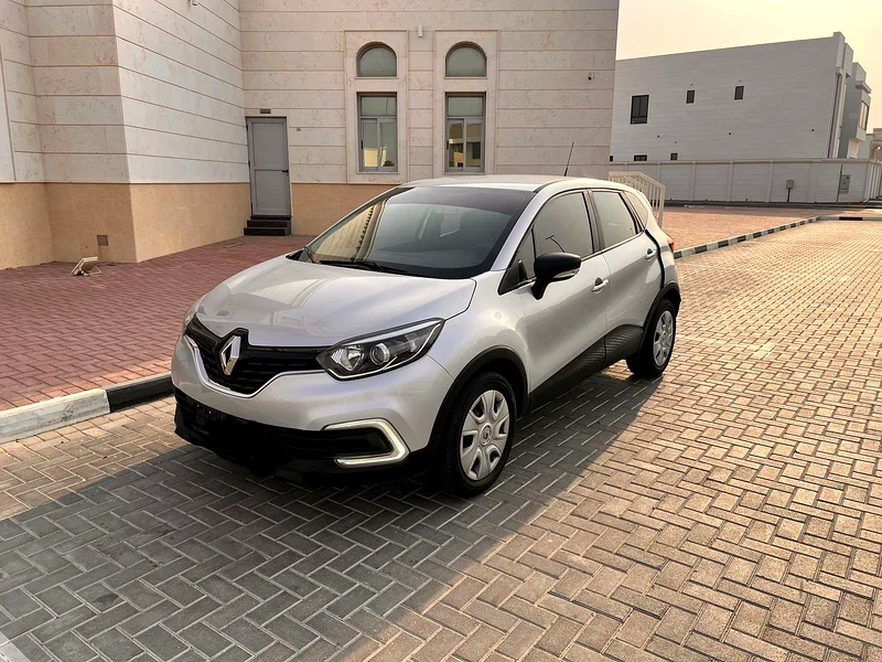 رينو صبغ وتشييكات الوكالة بحالة الوكالة مفتاحين الوكالة
Renault with agency paint and checks, in sho63222312238594114