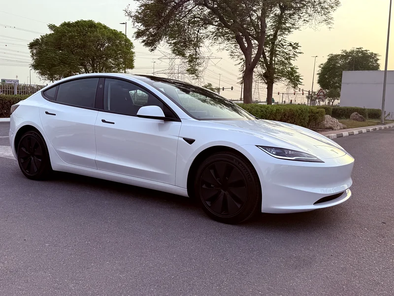 2024 Tesla Model 3 Long Range Dual Motor63398505150211113