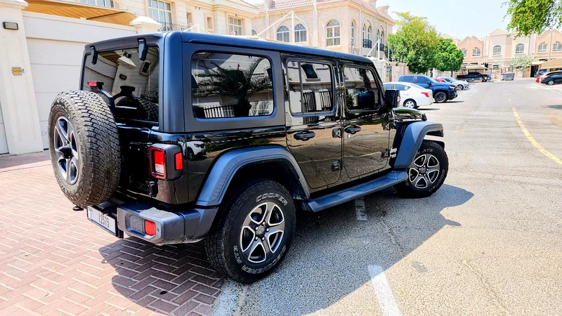 Jeep Wrangler Sport unlimited63398601493889111