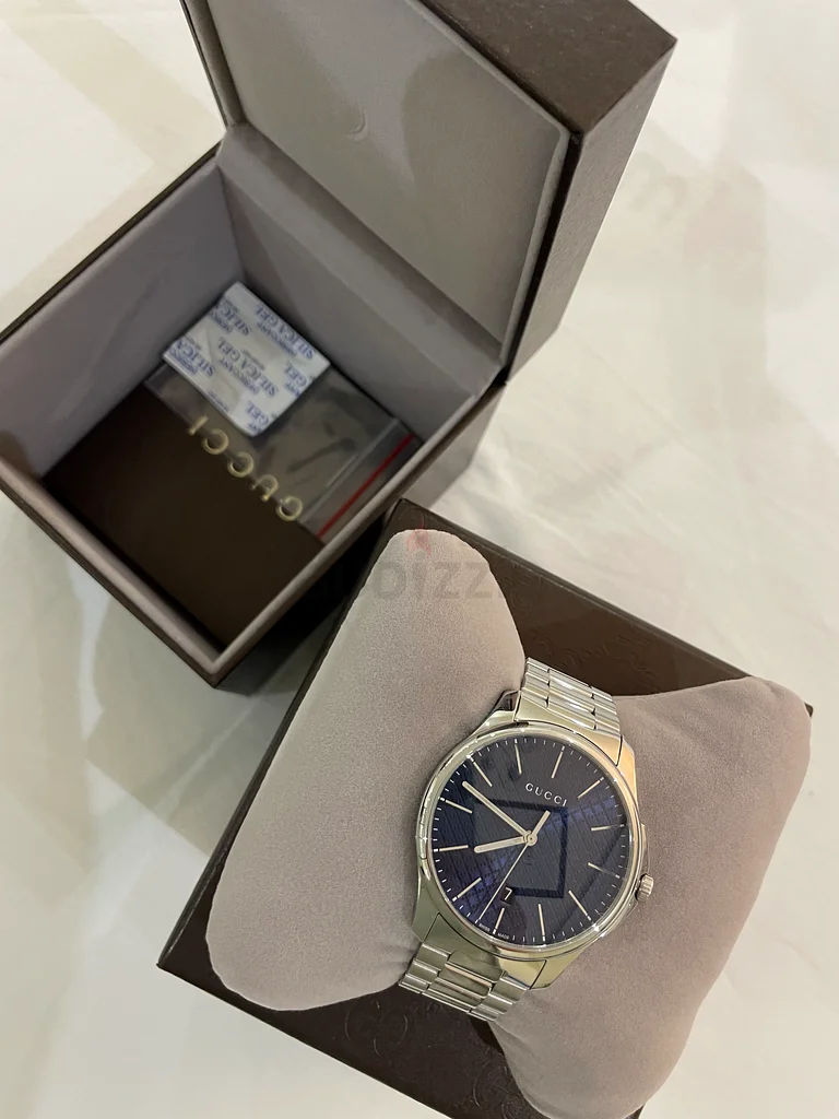 Gucci genuine men's watch, lightly used, large size, with original invoice and all accessories63201692197891114