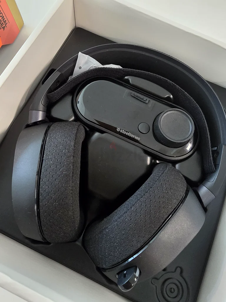 استمتع بتجربة الألعاب كما لم تسبق من قبل مع سماعة SteelSeries Arctis Pro63195634718979111
