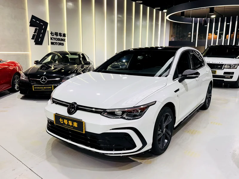 2024 فولكس فاجن جولف R-Line 1.4 تي بمواصفات صينية63224792782466111