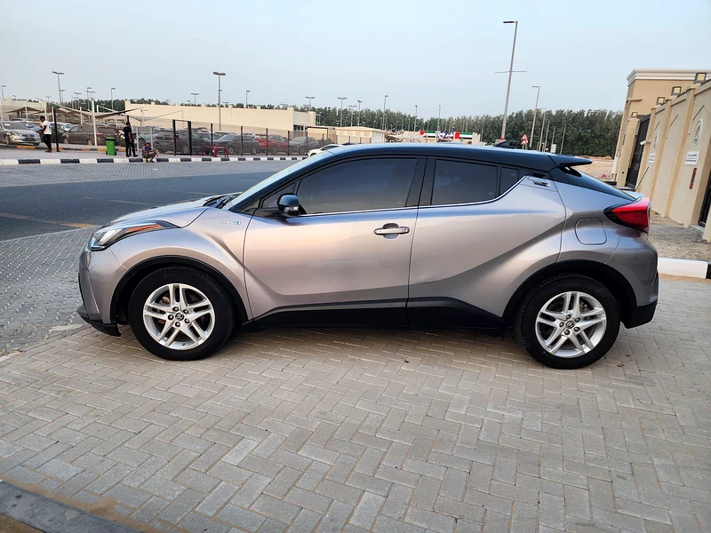 Toyota CH-R GRAYI Hybrid | GCC Specs 2020

| Bank Loan Available63399942425217112