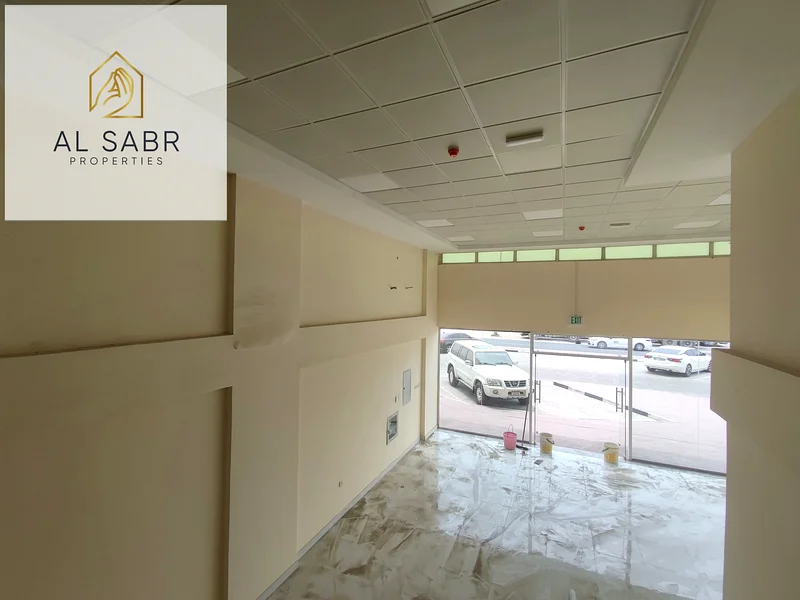 Main-Road Facing Showroom (~1,248 sqft), ground + mezzanine .63221328034178114
