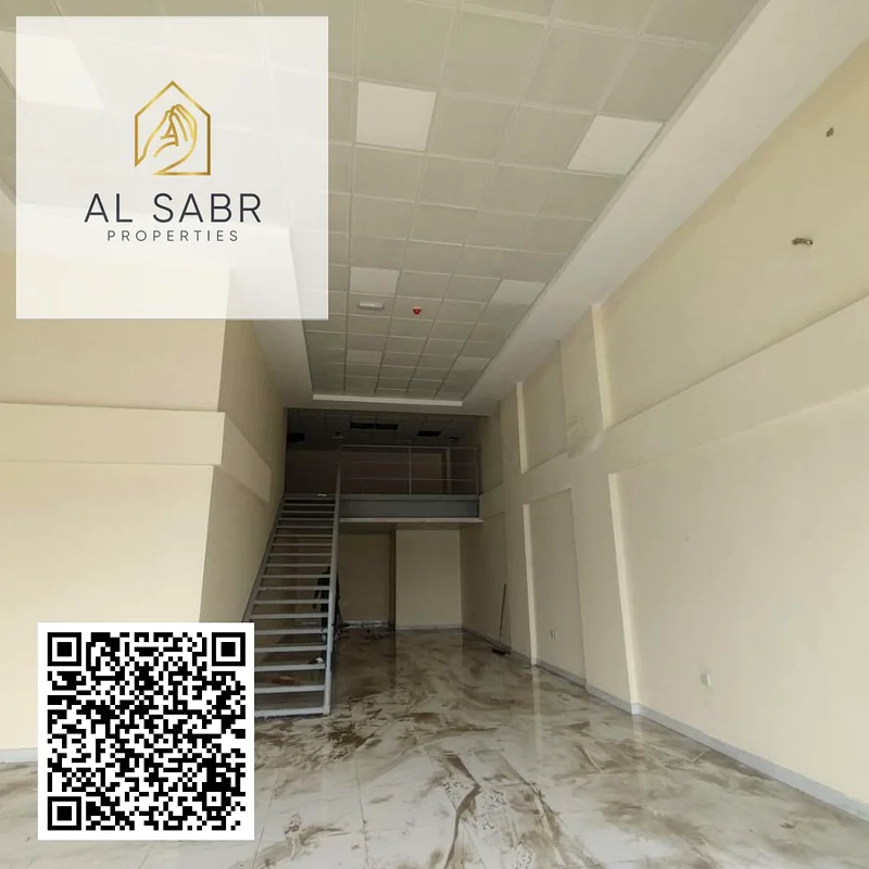 Main-Road Facing Showroom (~1,248 sqft), ground + mezzanine .632213280341781124