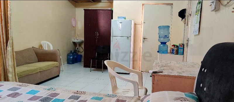 تتوفر غرفة مفروشة للعائلة في الرشيدية لعائلة من كيرالا63219810541698113