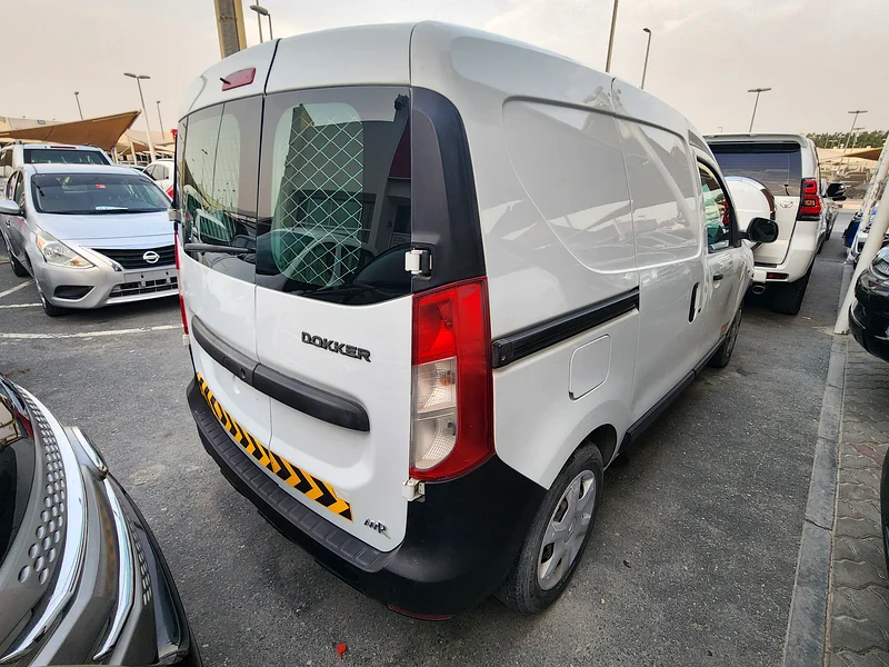 Renault Dokker 2017 (cargo van)63222312288897114