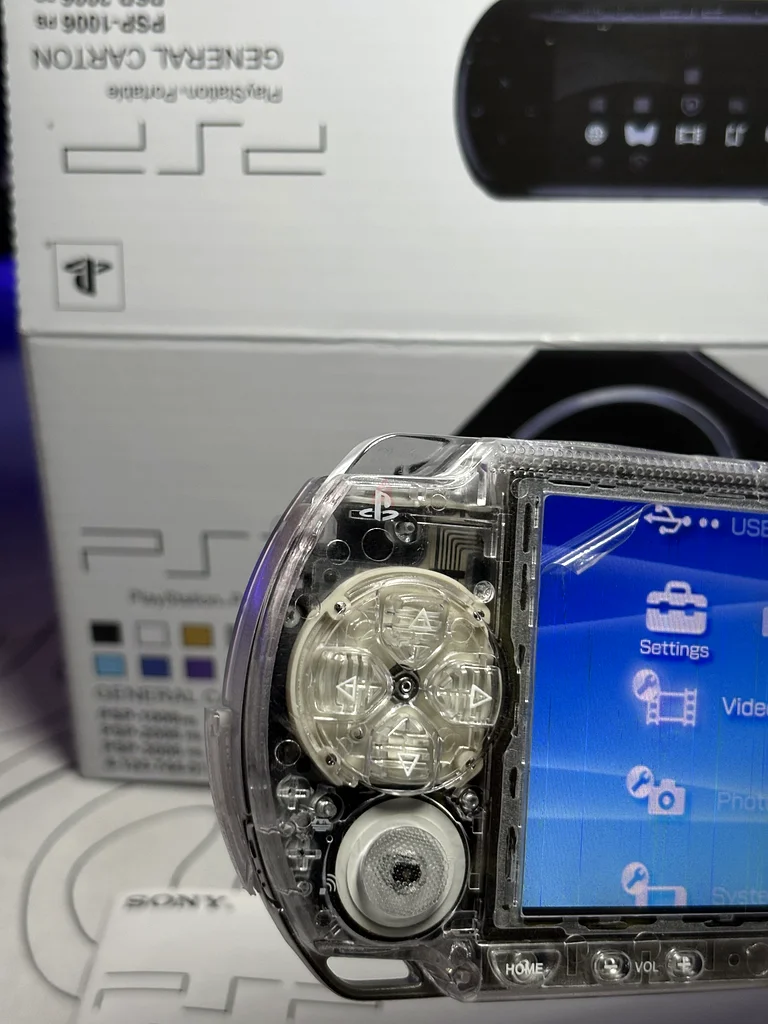 PSP 128GB 130GAMES specialized edition ( modded with box and manuals )63204867588481112