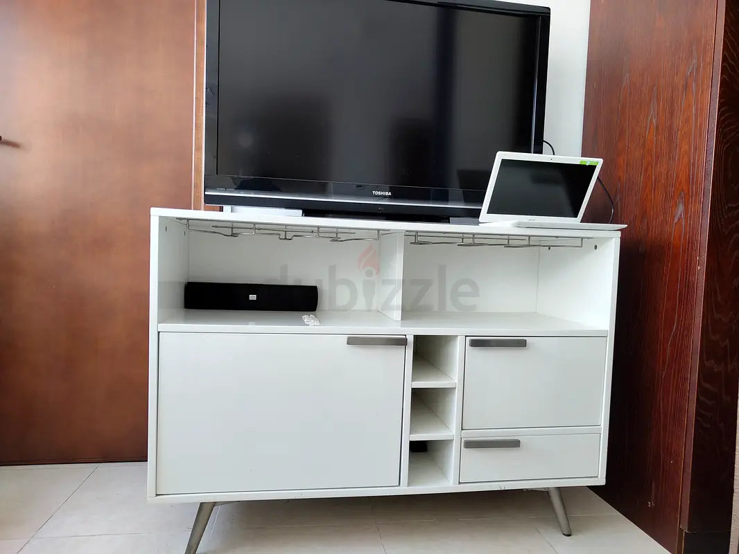 Bar table only 199 AED63209352954371111