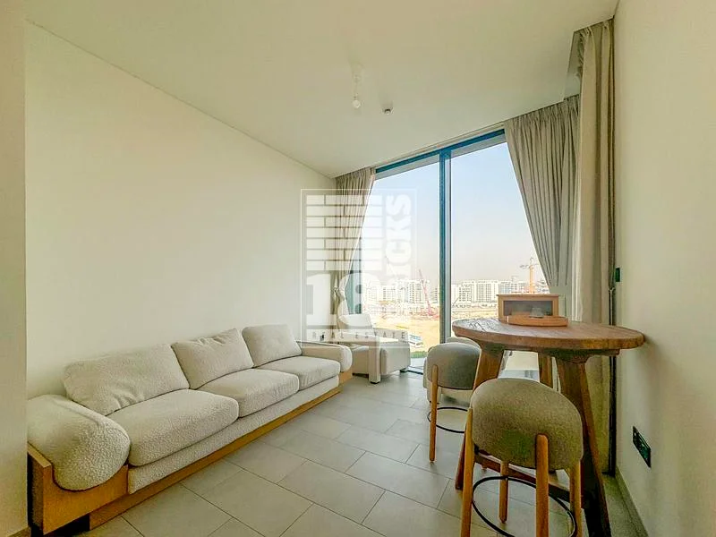 1 Bedroom+ Study  | Fully Furnished  | Lagoon View64016677881347111