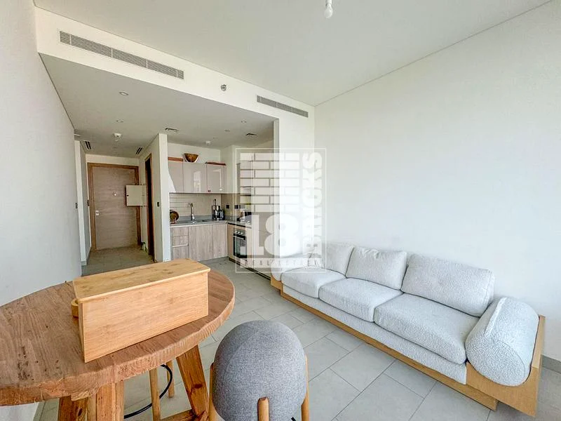1 Bedroom+ Study  | Fully Furnished  | Lagoon View64016677881347112