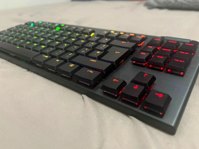 Logitech G915 TKL Wireless Keyboard63198628325506112