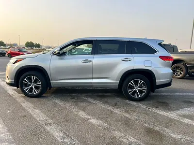 صورة 4 لـ 2017 Toyota HIGHLANDER