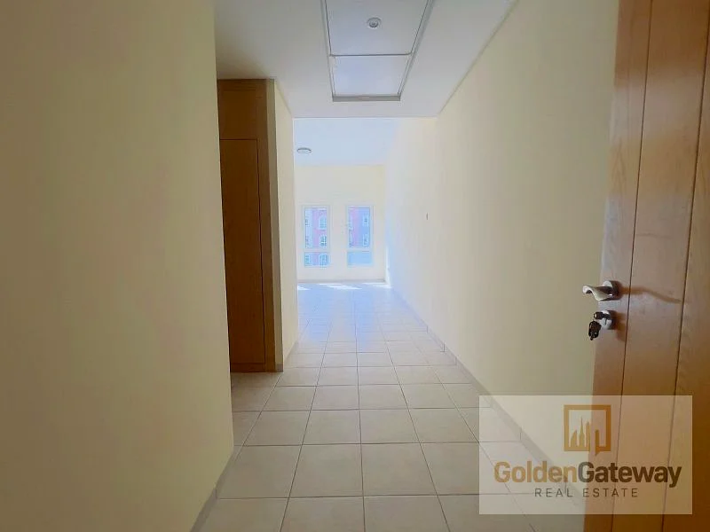 Community View | Vacant I Spacious63936476603906111
