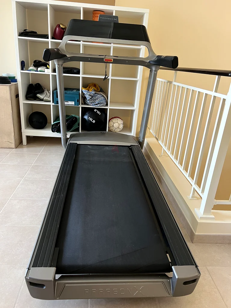 Paragon X Horizon treadmill63198629740289111