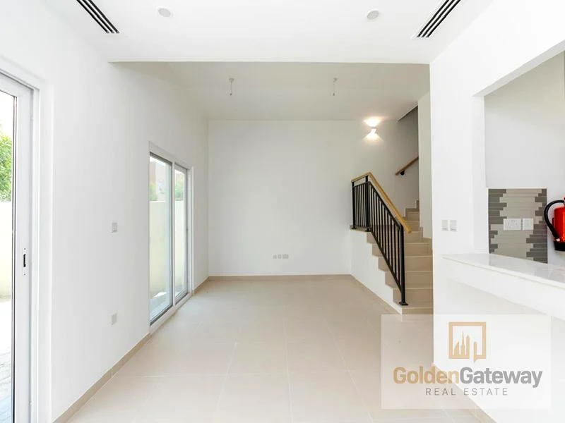 Single Row | Direct on Park | Open house63233608938626113