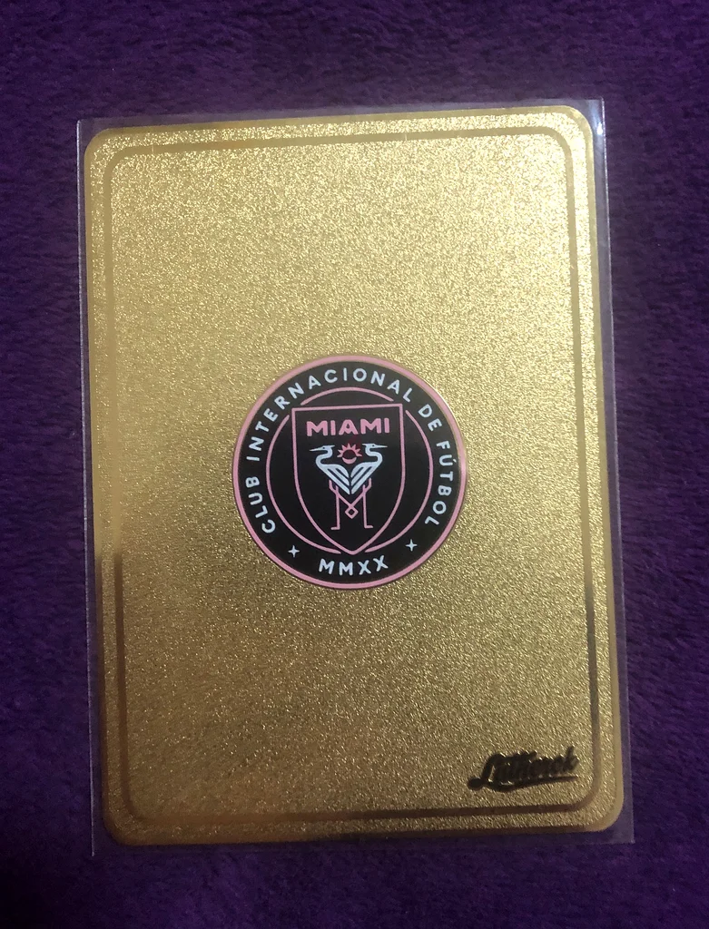 Gold Lionel Messi Exclusive Collectible Card63207410954497111