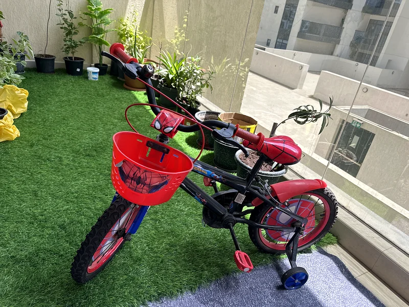 Spiderman Themed Kids Bicycle - Fun and Adventure Await!63198147010945111