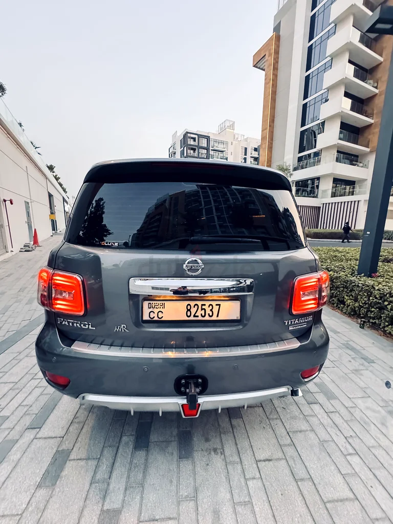 Nissan Patrol Le big engine low mileage63229282054146114
