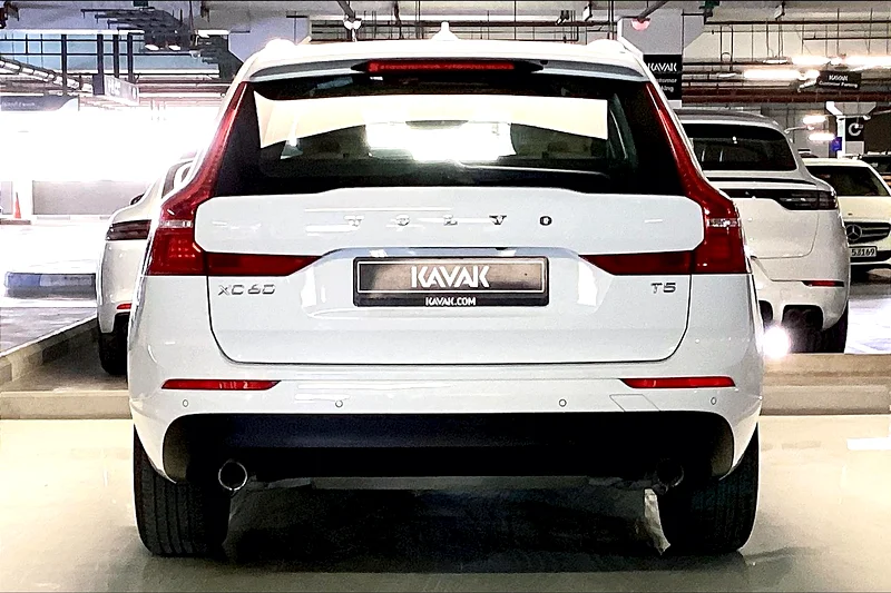 2020 Volvo XC60 T5 Momentum  • Big Price Drop • Lowest Price Guaranteed • 42169763221303121538112