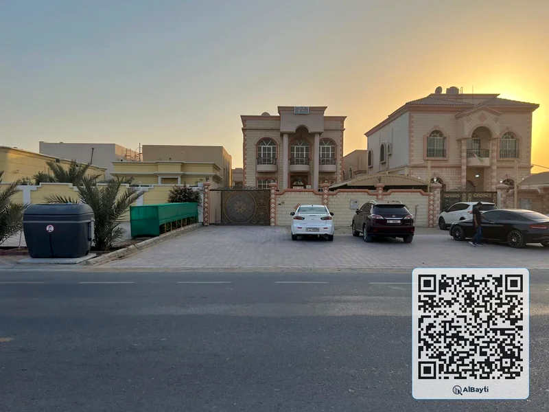 فيلا متميزة للبيع في الروضة 2 | موقع مميز | تصميم فسيح وأنيق63878915891203110