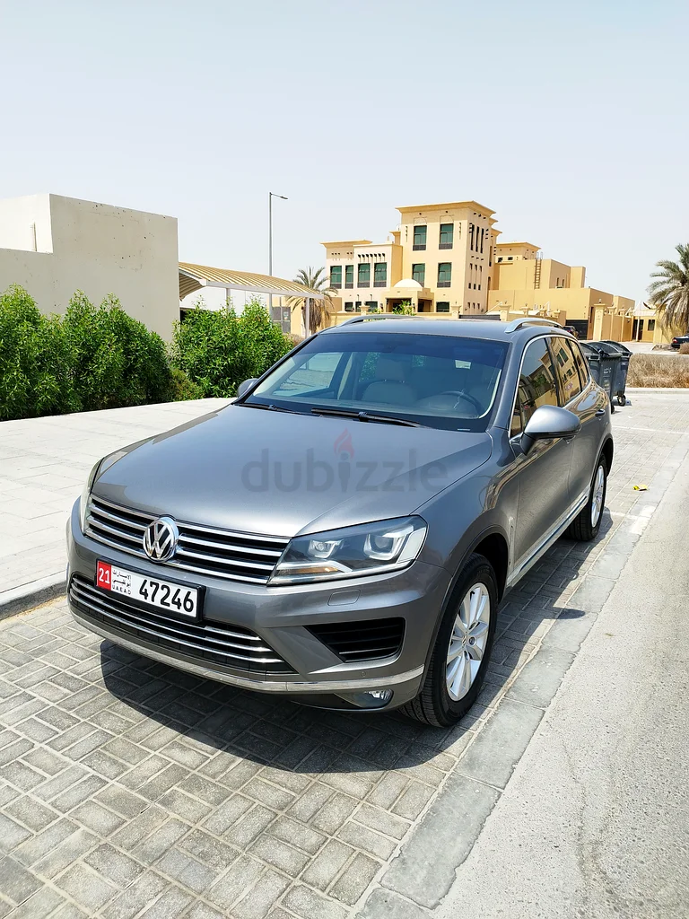 حالة ممتازة تويوتا 2015 شكل جديد63398569279235111