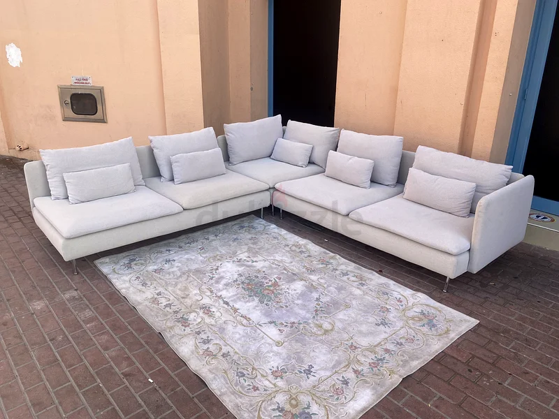 IKEA Soderhamn Corner Stylish Sectional Sofa with Elegant Area Rug632109028126731120