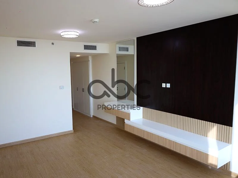 Amazing ready 2BR | Spacious Layout | Hot Price63845633337346111