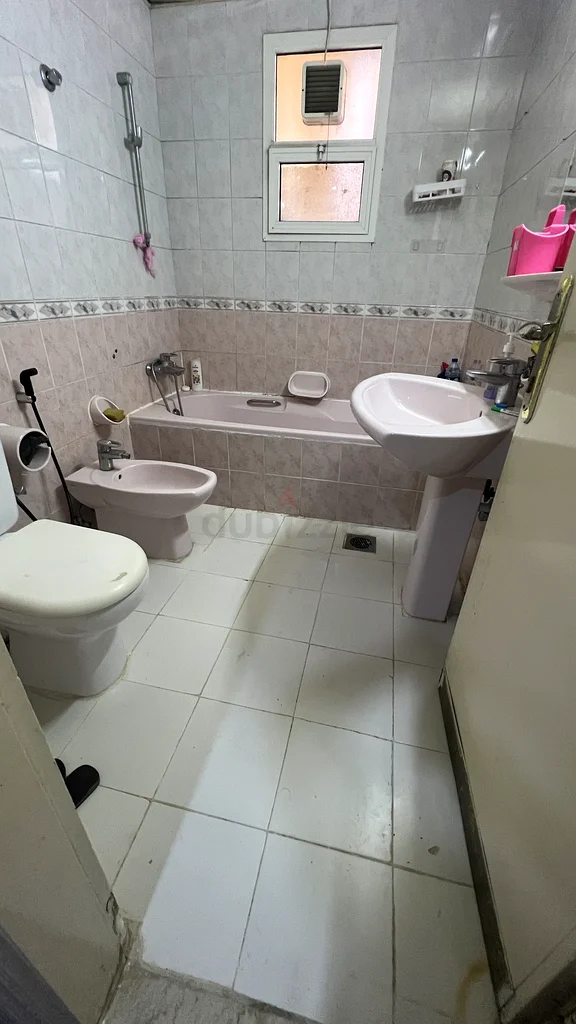 Very Big Neat and Clean Master Bedroom available for Indian only, Fully furnished63220800634883114