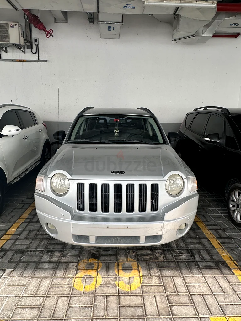 2.4 L Jeep Compass 4*4 ,Accident  Free,Great condition63398594722689112