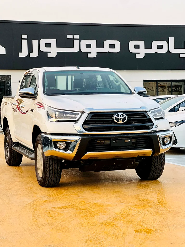 TOYOTA HILUX SR5 FULL OPTION WITH PUSH START A/T 2025 PETROL 2.763231642234626112