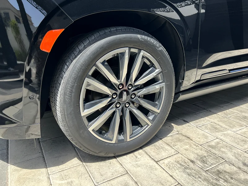 Escalade Platinum 202363398491381378113