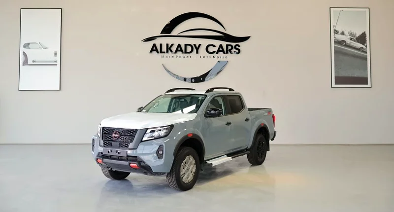 NISSAN NAVARA 2.5 L PRO4X A/T MODEL 202563399959124867111