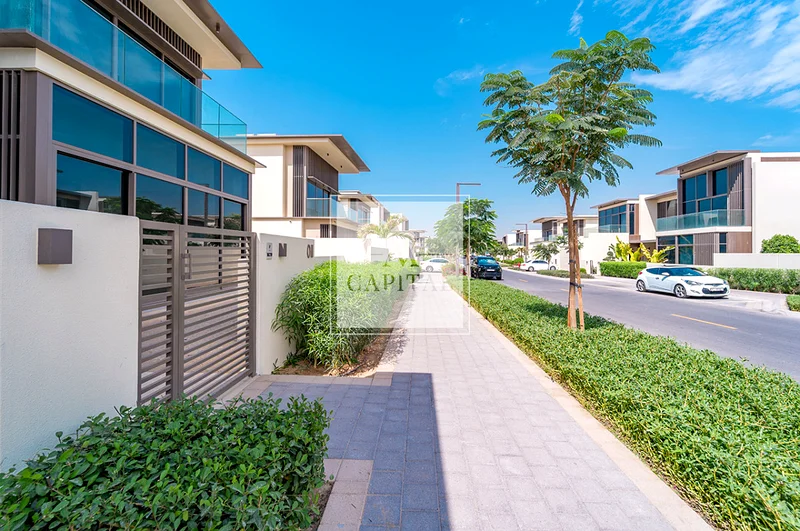 Vacant | Single Raw | Big Plot | Great Conditions63754432164995111