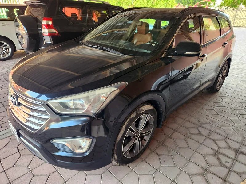 Hyundai Grand Santa Fe 2014 model 6cylinder 3.3lit63406897475074112