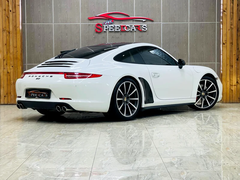 بورشه 911 كاريرا 4إس / خيار كامل / سجل صيانة كامل63226744727938113