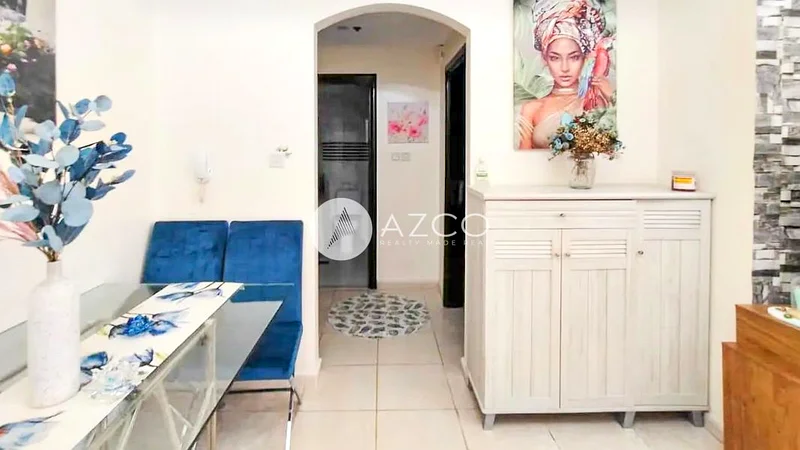 Spacious Unit | Unfurnished | Pool View63788759255297113