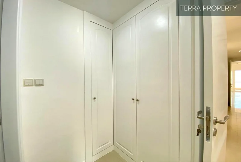 شقة جميلة بإطلالة على البحر وكازينو وملعب جولف63860448576642113