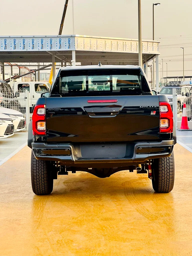TOYOTA HILUX GR SPORT 4.0 PETROL 2024 A/T63231642213763113