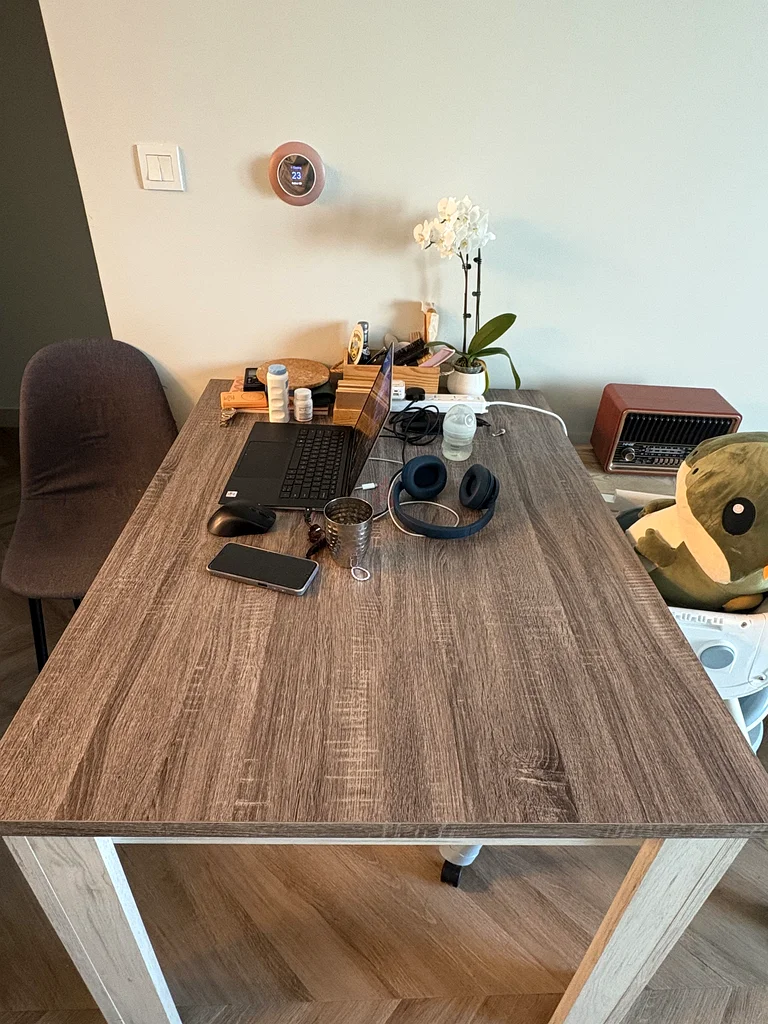 Dining table Homecenter_perfect condition63211915775362112