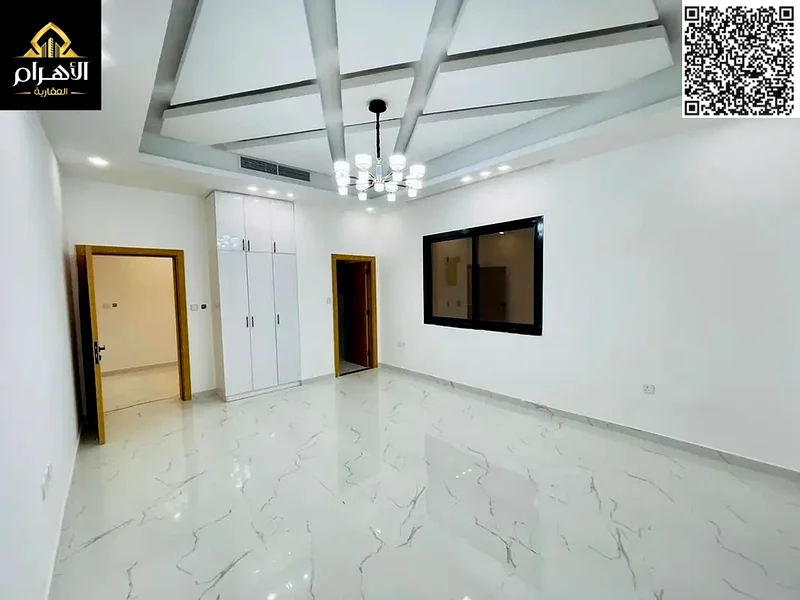 🏡✨Villa for sale, including registration and ownership fees, 5 master bedrooms, a living room, a hall, and a maid's room. Freehold for all nationalit63906645107713113