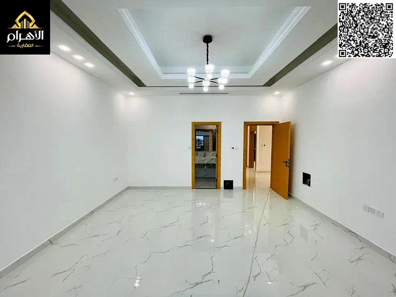 🏡✨Villa for sale, including registration and ownership fees, 5 master bedrooms, a living room, a hall, and a maid's room. Freehold for all nationalit63906645107713112