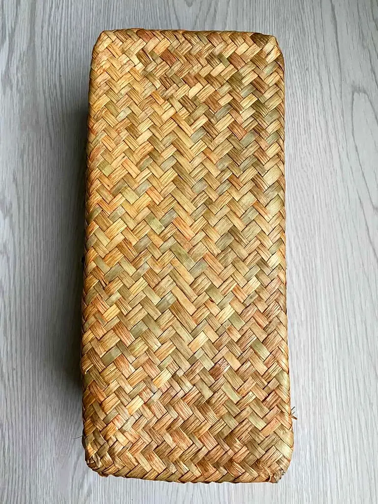 Tissue box63210356089346115